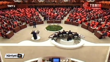 Merve Kavakçı'nın kardeşi Ravza Kavakçı yemin etti