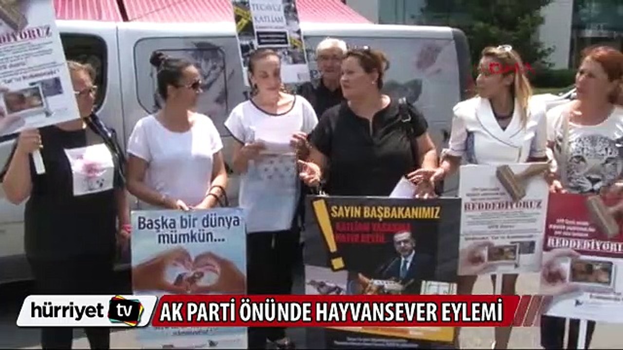 AK Parti önünde hayvansever eylemi
