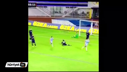 Fenerbahçe Robin van Persie ile yıktı