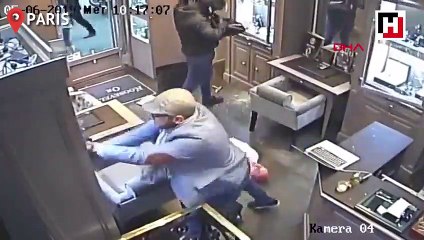 Paris'te 200 bin Euro'luk kuyumcu soygunu kamerada