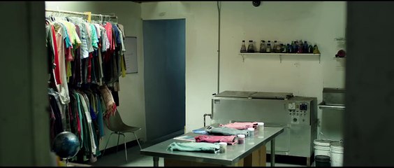 Dans le Noir Bande-annonce (IT)