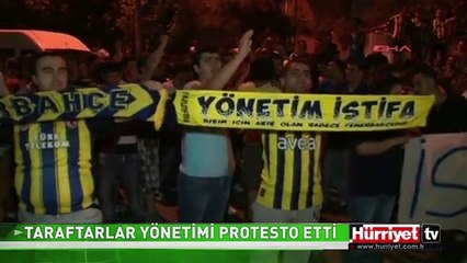 FENERBAHÇELİ TARAFTARLAR YÖNETİMİ PROTESTO ETTİ