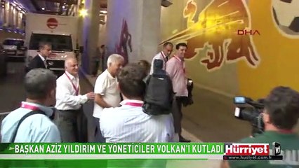 BAŞKAN AZİZ YILDIRIM VE YÖNETİCİLER VOLKAN'I KUTLADI