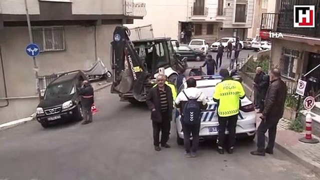 Şişli’de freni patlayan kamyonet ortalığı savaş alanına çevirdi