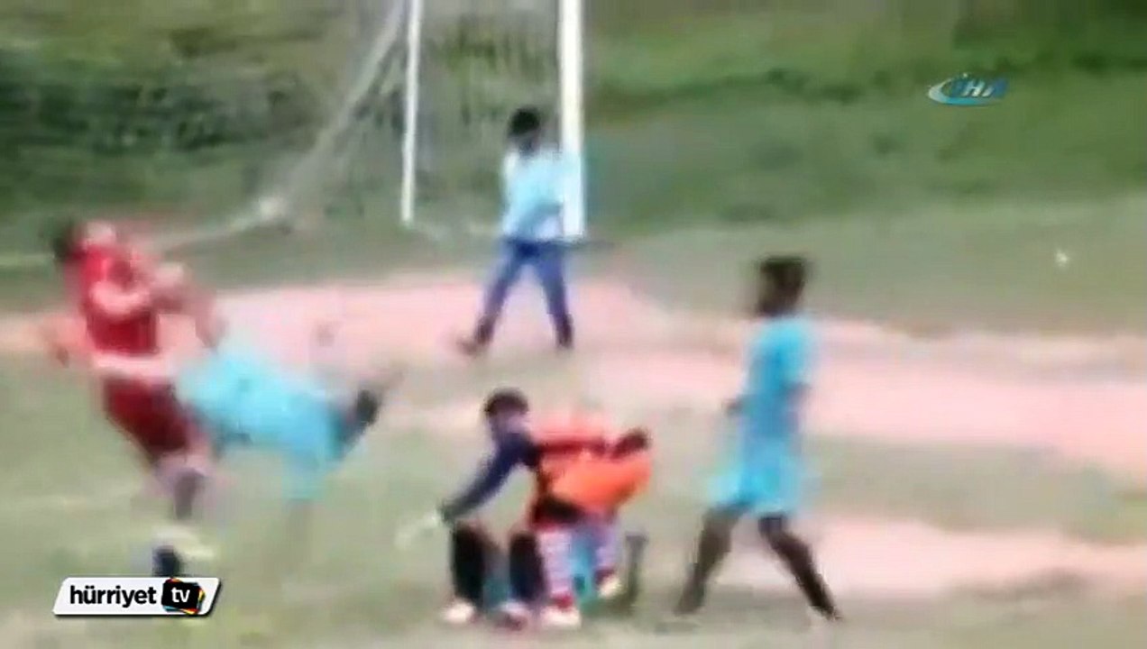 Kicboks maçı mı futbol maçı mı ?