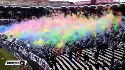 Dünyanın en renkli taraftarı!