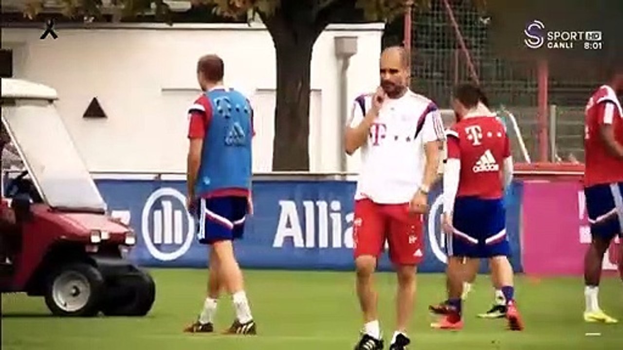Pep Guardiola Premier Lig'de 'Yılın Menajeri' oldu!