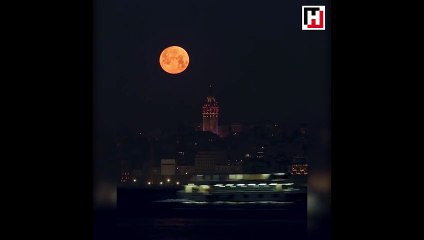 Süper Mavi Kanlı Ay videosuyla fenomen oldu!