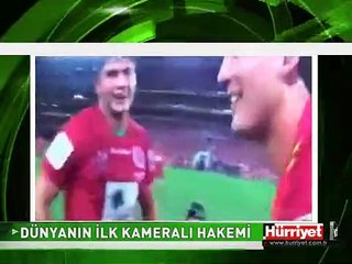 DÜNYANIN İLK KAMERALI HAKEMİ