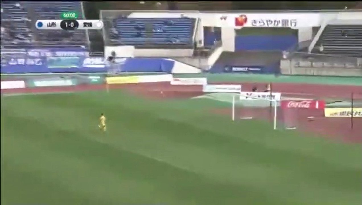 Bir maçta orta sahadan iki gol!