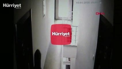 Arkadaşlarıyla bilikte, başına silah dayayıp sevgilisini gasp etmeye çalıştı