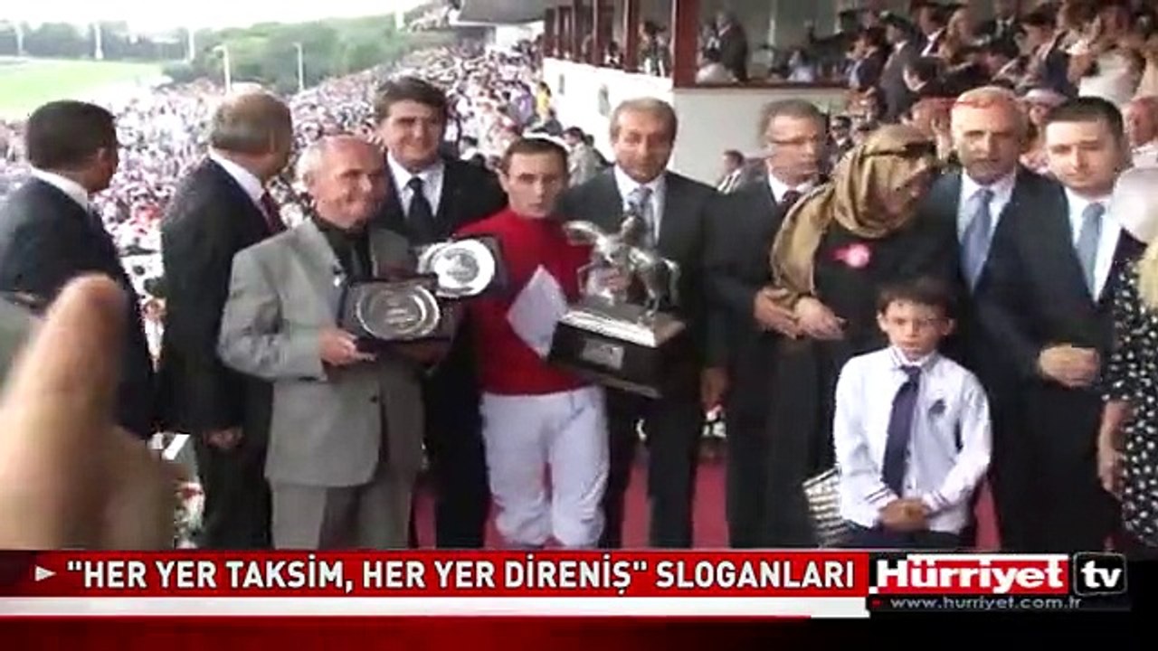 GAZİ KOŞUSU'NDA "HER YER TAKSİM, HER YER DİRENİŞ" SLOGANLARI