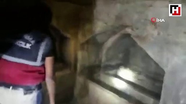 Tarihi eser kaçakçılarına operasyonda 1500 yıllık mezar odaları bulundu