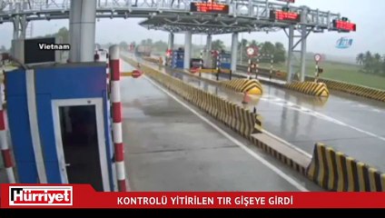 Kontrolü yitirilen TIR gişeye girdi