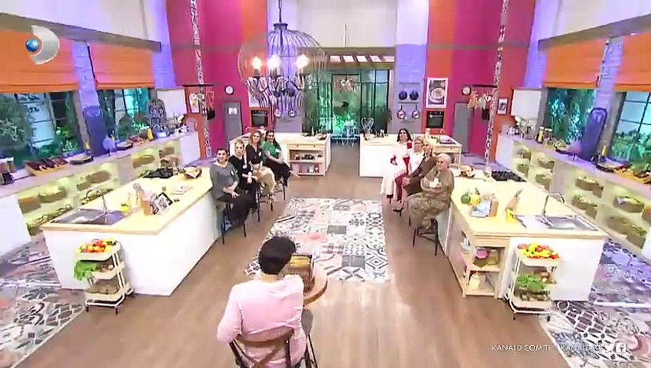 Reyhan Hanım’ın tavırlarına Sevgül Hanım yorumu