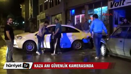 Kaza anı güvenlik kamerasında