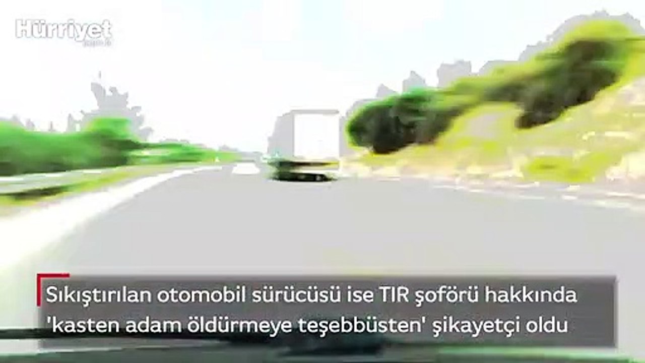 Mersin'de TIR şoförünün tehlikeli yolculuğu kamerada