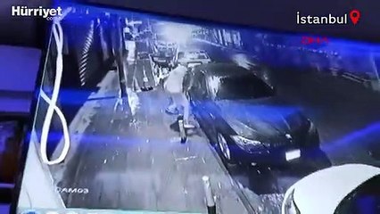 İstanbul'da camı kırıp girdikleri otomobilin 65 bin TL değerindeki elektronik cihazlarını böyle çaldılar