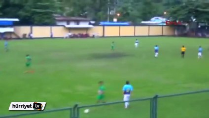 Peru'da hakemi böyle indirdiler