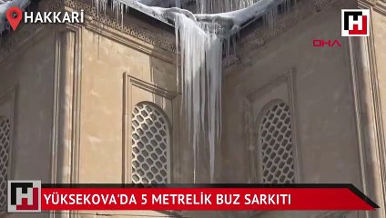 Yüksekova'da 5 metrelik buz sarkıtı