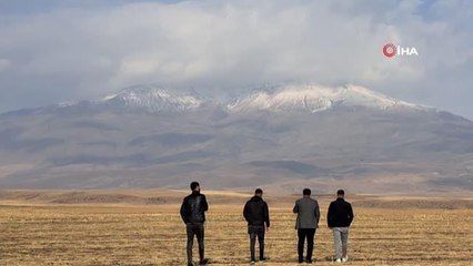 Süphan Dağı beyaz gelinliğini giydi