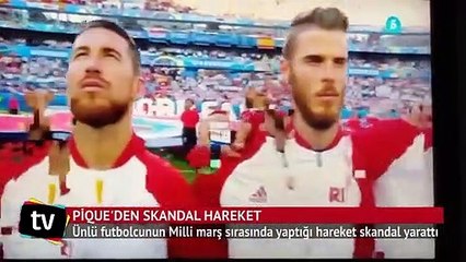 Pique'den milli marş sırasında skandal hareket