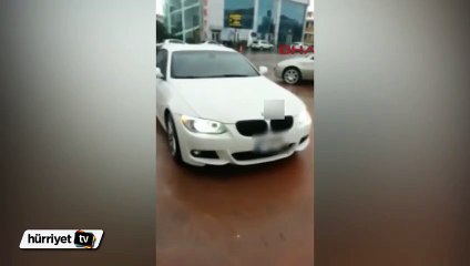 Hareketli plakalı otomobil polisten kaçamadı