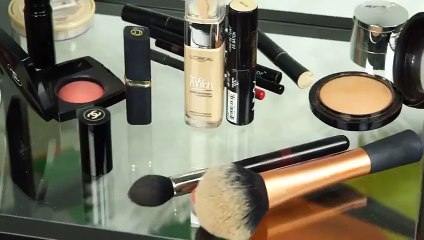 Kırmızı Ruj Nasıl Sürülür? (5 Pratik Adımda) | Güzeliz Biz