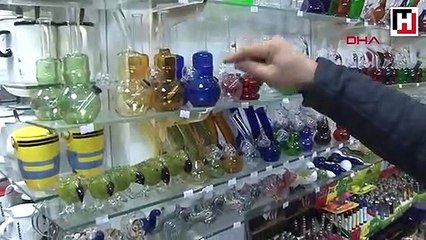 Kadıköy'de hediyelik eşya dükkanlarına uyuşturucu operasyonu