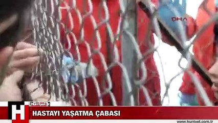 HELİKOPTER SAHAYA İNDİ, KAPIDAKİ ZİNCİR KIRILDI, AMBULANS KARDA İTTİRİLDİ