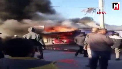 Hırsızlık şüphelisi, kamerayı fark edince marketi yaktı
