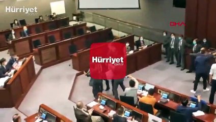 Hong Kong meclisinde arbede kamerada