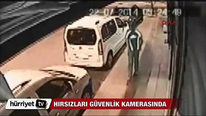 Otomobil hırsızlığı kamerada