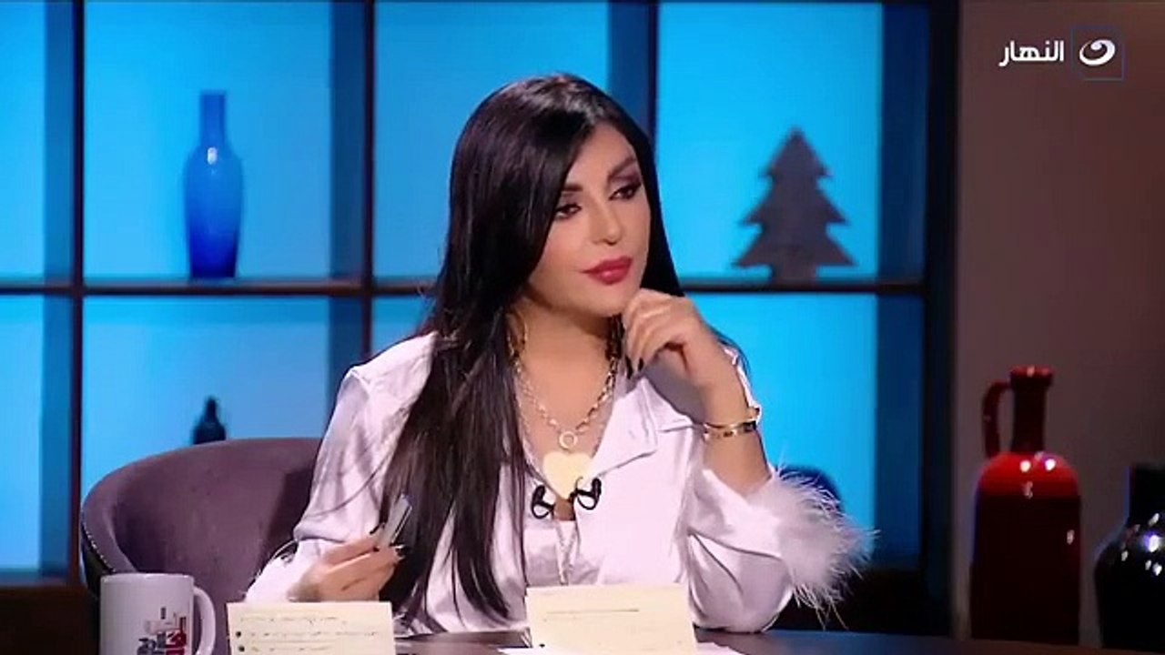 أحمد سلامة يتحدث عن اختيارات ملابس سارة سلامة الجريئة
