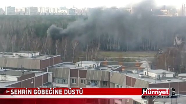 RUSYA'DA ASKERİ HELİKOPTER ŞEHRİN GÖBEĞİNE DÜŞTÜ