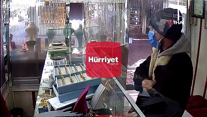 Turgutlu'da kuyumcu soygunu kamerada
