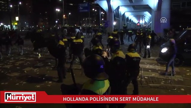 Hollanda polisi, Türk vatandaşlarını dağıtmak üzere müdahalede bulundu