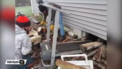 Koşu bandı ile odun taşıdılar