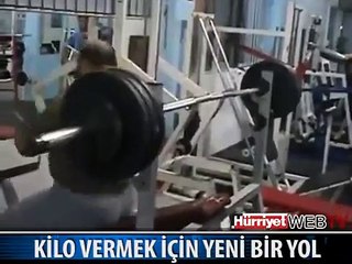DİKKAT! SAKIN SİZ DENEMEYİN