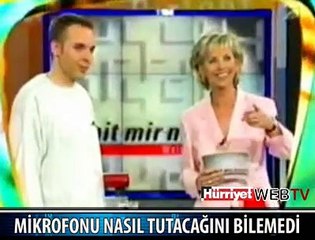 MİKROFONA BAKIN NE YAPTI