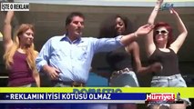 3 KADINLA BİRLİKTE ÇEKTİ