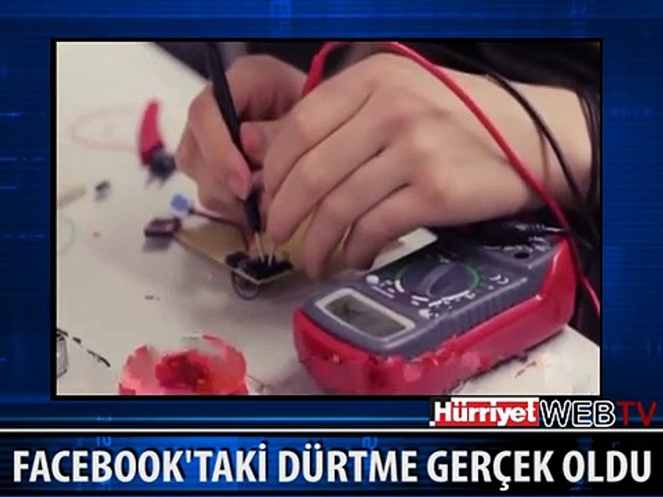 FACEBOOK'TAN GELEN DÜRTMEYİ GERÇEK HAYATA AKTARAN CİHAZ !
