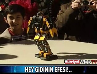 HARMANDALI OYNAYAN ROBOT