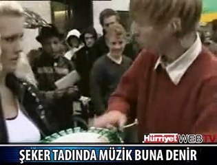 BİR MÜZİK ZİYAFETİ