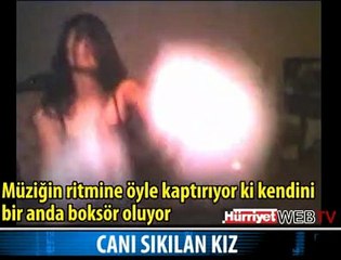 CANI SIKILAN KIZ BUNLARI YAPTI