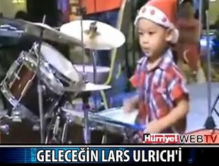 BATERİ ÇALAN ÇOCUK