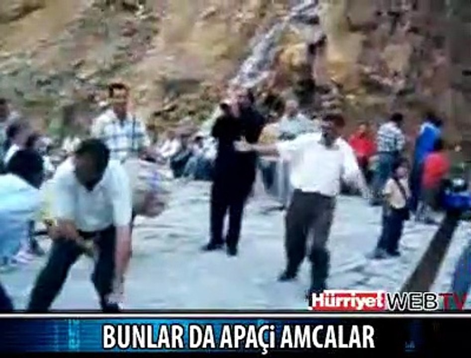 YURDUN İNSANI "TEY TEY" YAPIYOR