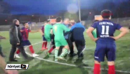 10-0'lık maçta 7 kırmızı kart