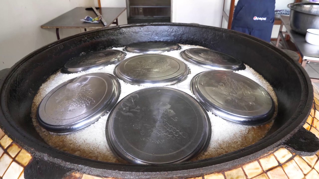 Trying Street Food in Uzbekistan, MASSIVE 3,000 POUND Rice Dish (Plov) & Traditional Market Tour (1)