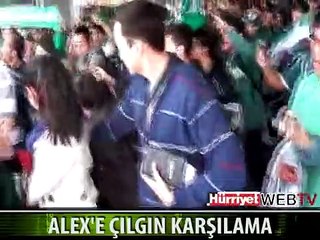 ALEX’E BREZİLYA’DA ÇILGIN KARŞILAMA